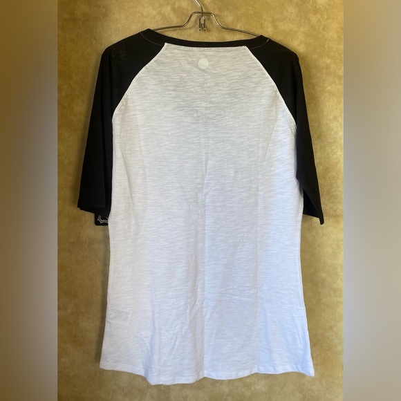 NWT NHL Anaheim Ducks Women's Black and White Raglan Top 100% Cotton Large - Picture 2 of 6